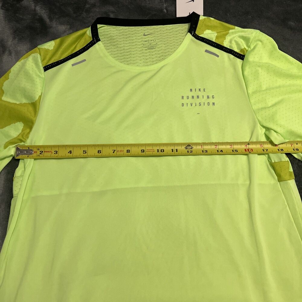 Medium Nike Dri-FIT Division Rise 365 Running Top - DQ4757-358 Neon Green - Picture 6 of 7